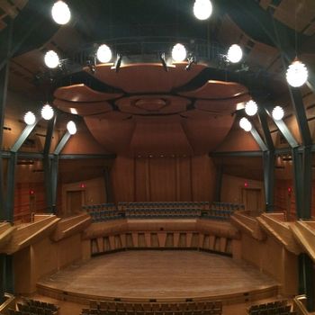 Université Mount Royal – Salle de concert Bella - G.C. Stage